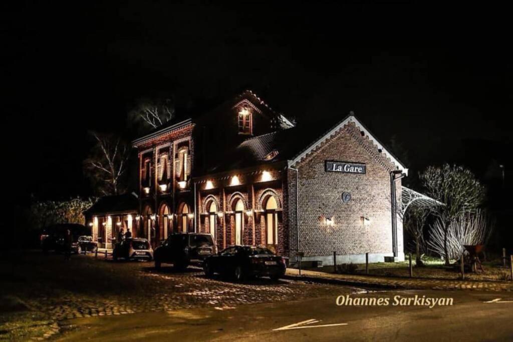 Apartment Dans Un Batiment Historique Thorembais-Saint-Trond